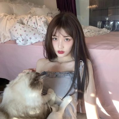跳舞的红色公交